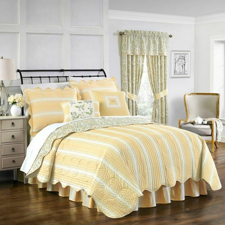 Bed & Bath * | Waverly Paisley Verveine Quilt Set